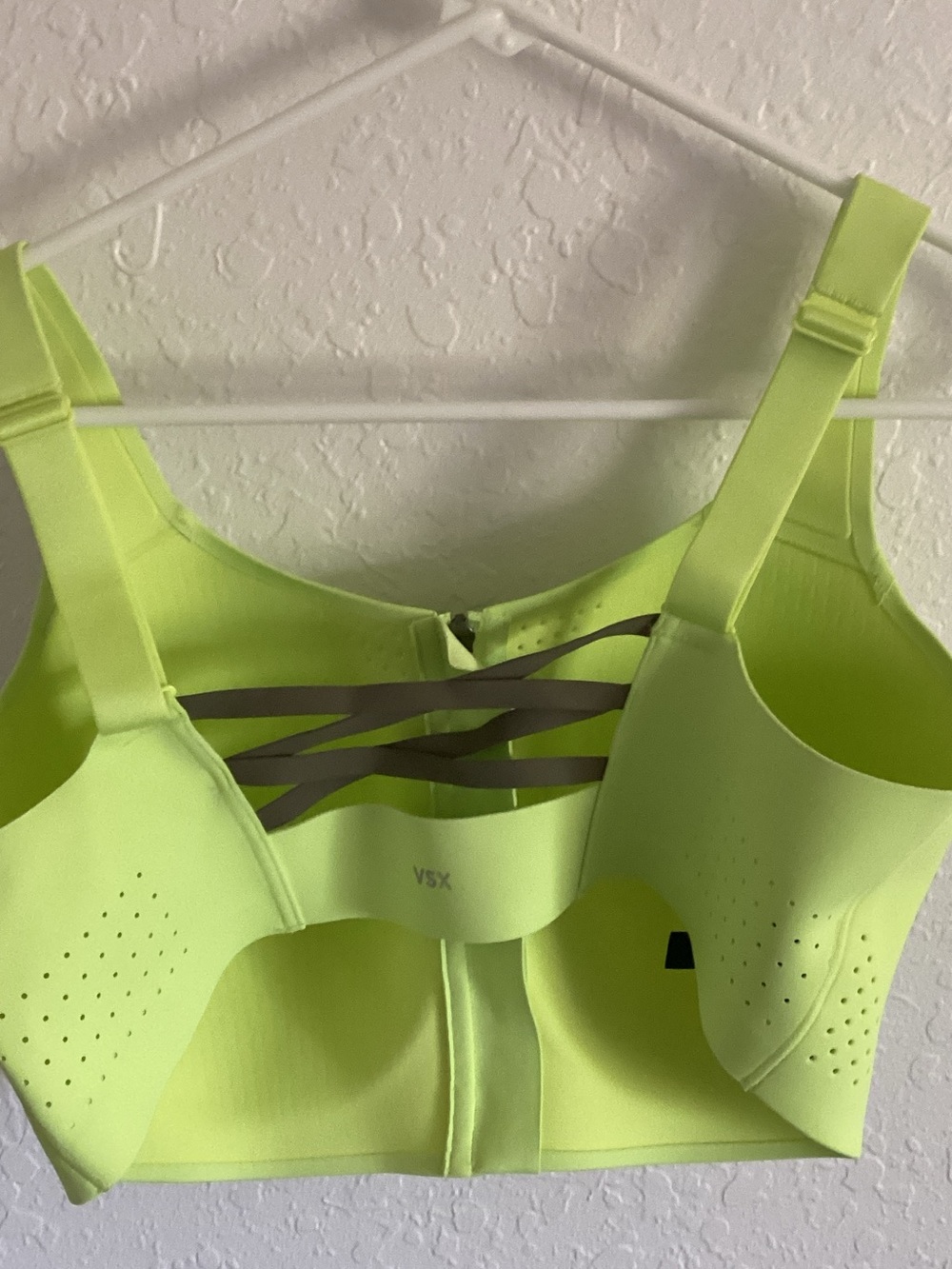 Victoria's Secret Neon Lime Front-Zip Sports Bra with Wide Straps - Picture 4 of 5